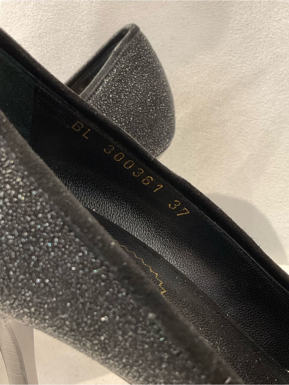 YSL Pumps - Picture 7 of 7